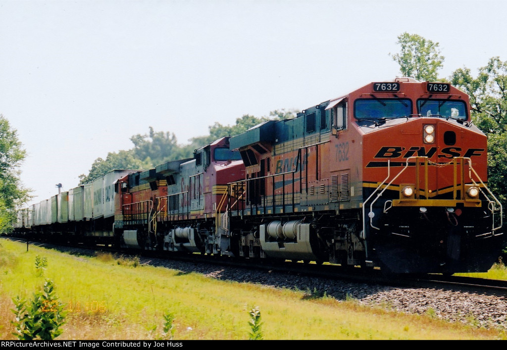 BNSF 7632 West